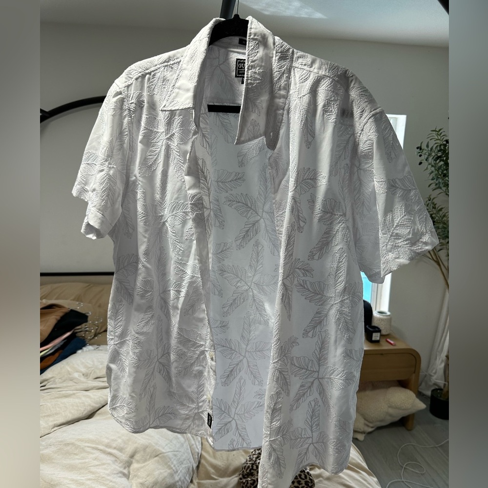 Guess Men’s Embroidered Button Down